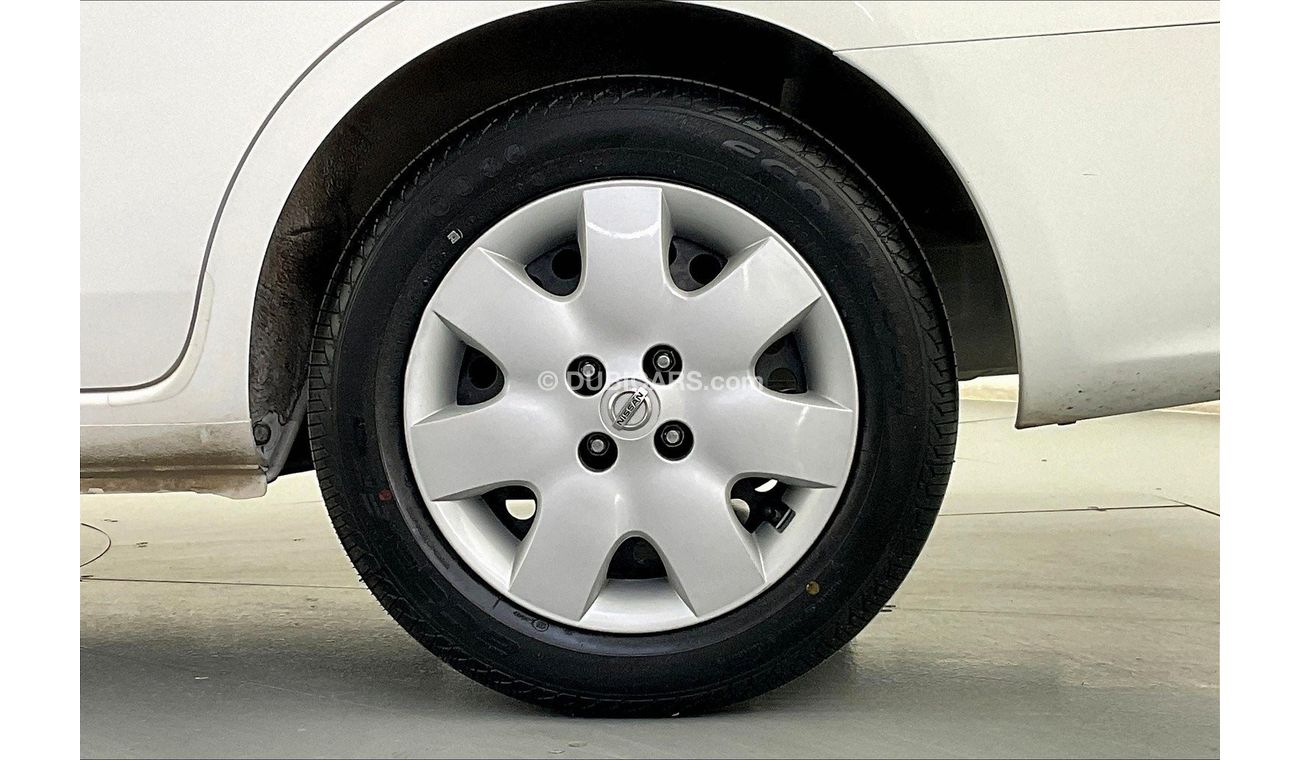 نيسان صني SV