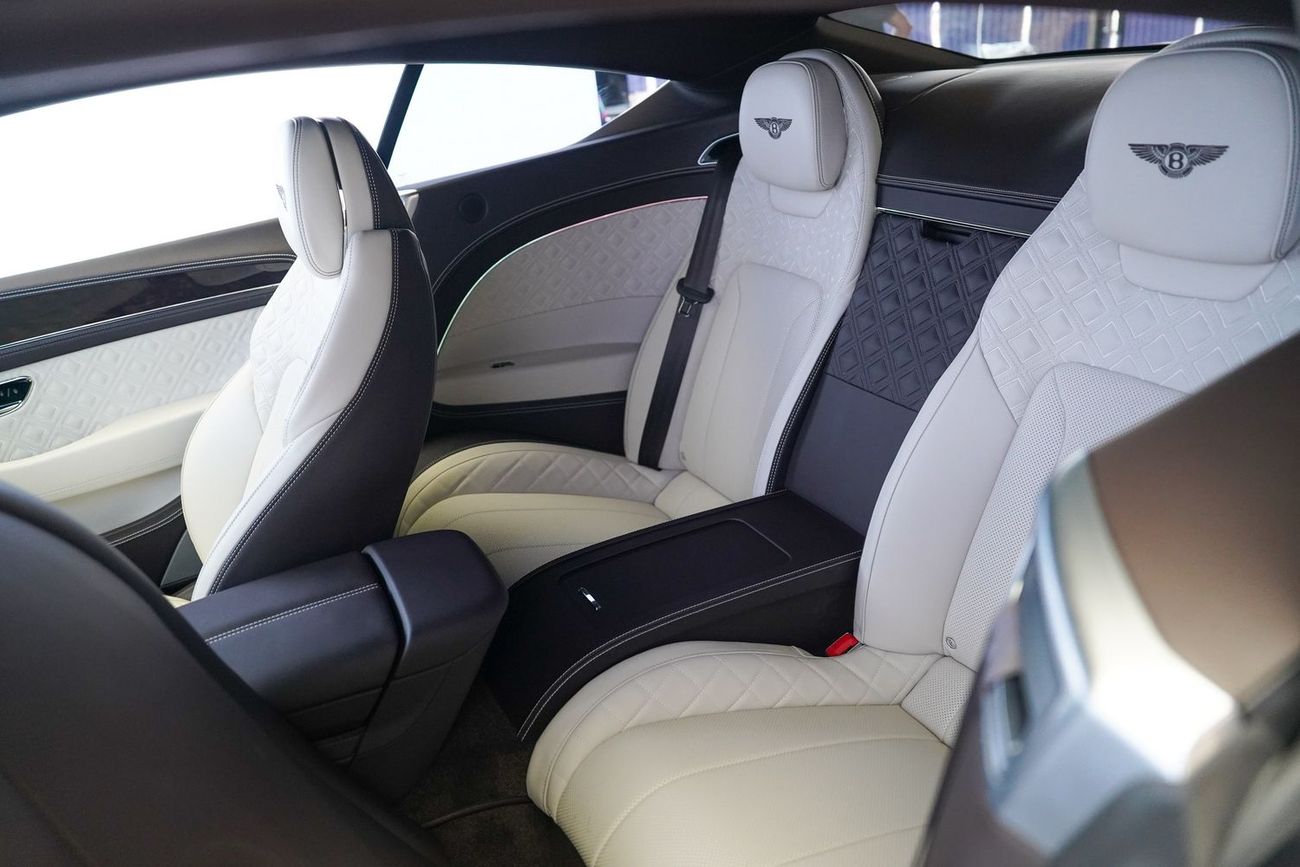 بنتلي كونتيننتال جي تي 6.0L W12 (626 HP)