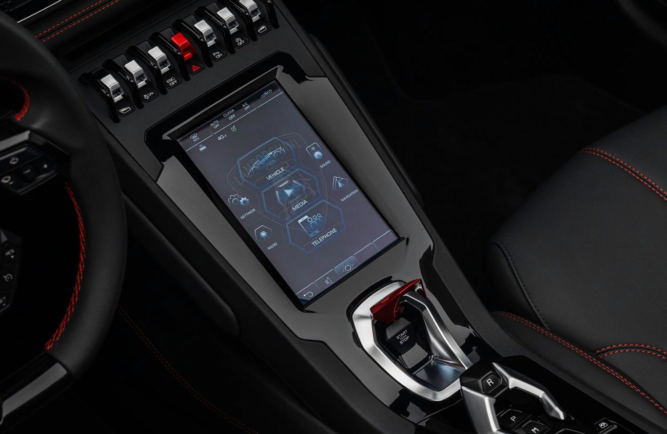 لامبورغيني هوراكان ايفو سبايدر 5.2L V10 Naturally Aspirated Engine