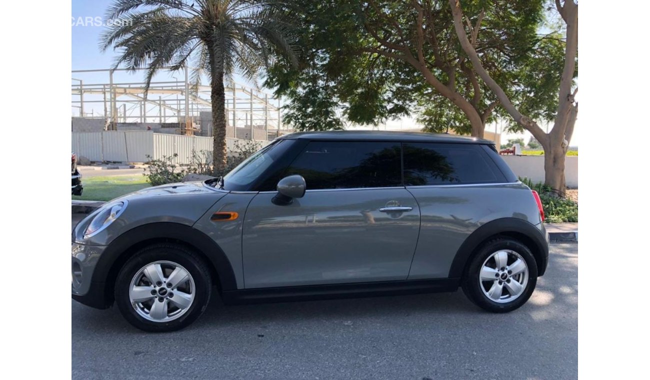 Mini Cooper = FREE REGISTRATION = WARRANTY = PERFECT CONDITION =