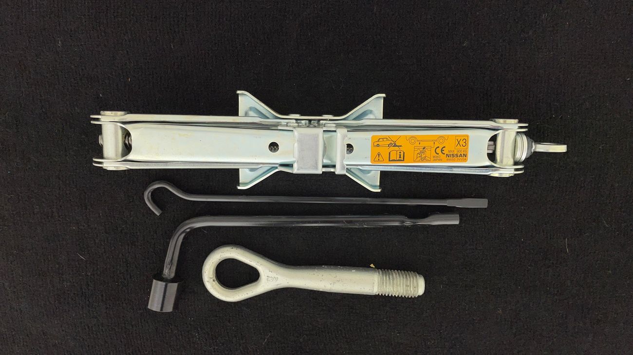 نيسان صني S 1.6 | بدون دفعة مقدمة | اختبار القيادة في المنزل