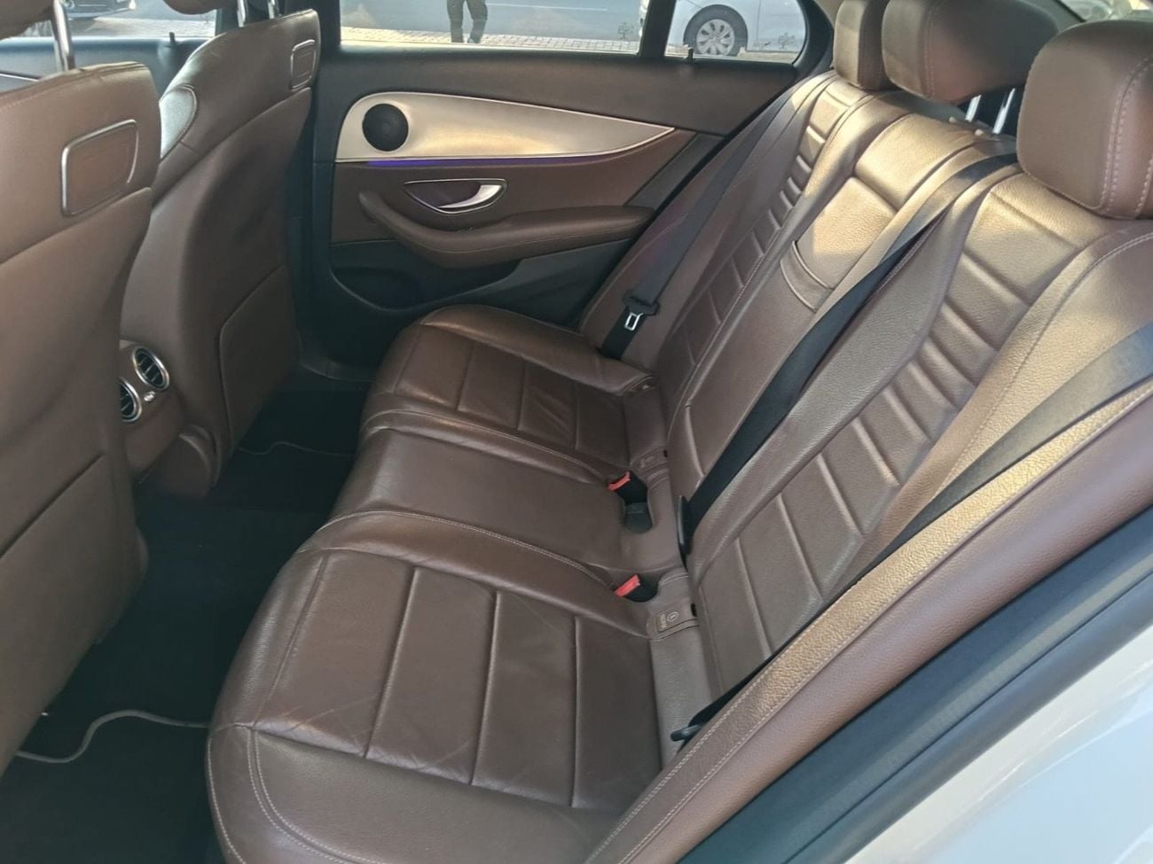 مرسيدس بنز E200 STD