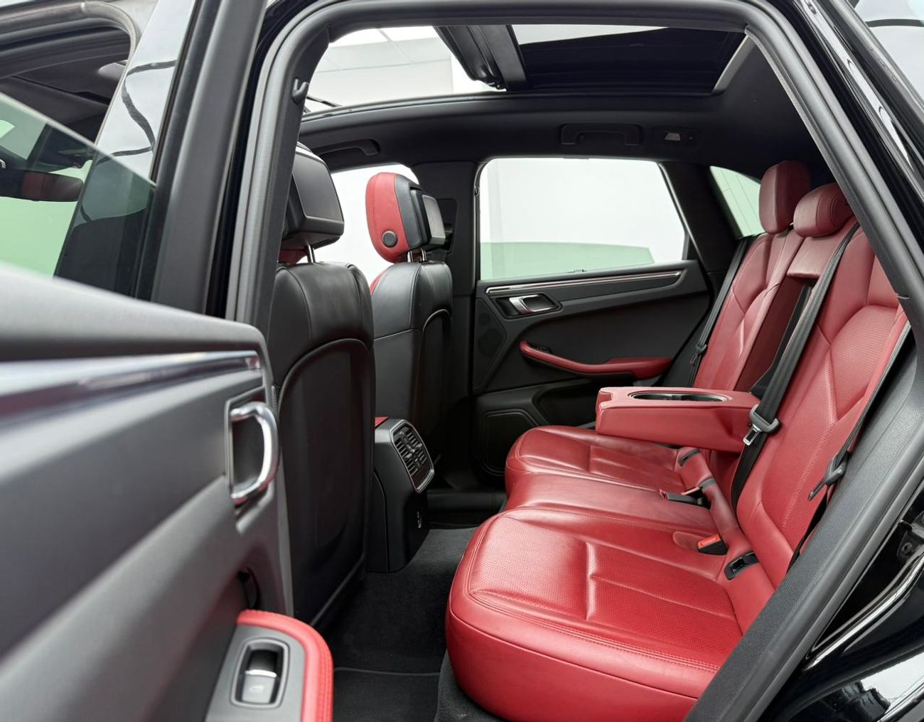 Porsche Macan 2021 Porsche Macan, 2026 Porsche Warranty, Full Porsche Warranty, Fully Loaded, GCC