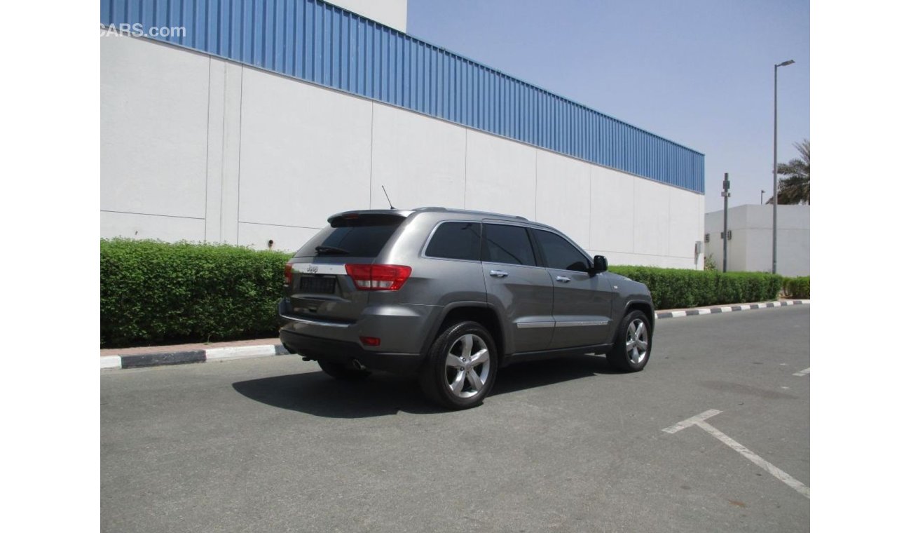 Jeep Grand Cherokee JEEP GRAND CHEROKEE 2012 GULF SPACE V8 HEMEI ,FULL OPTIONS WITH FULL SERVICES HISTORY