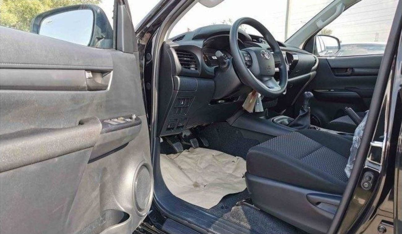 تويوتا هيلوكس GL Toyota hilux 2.4L diesel mid option MY2025