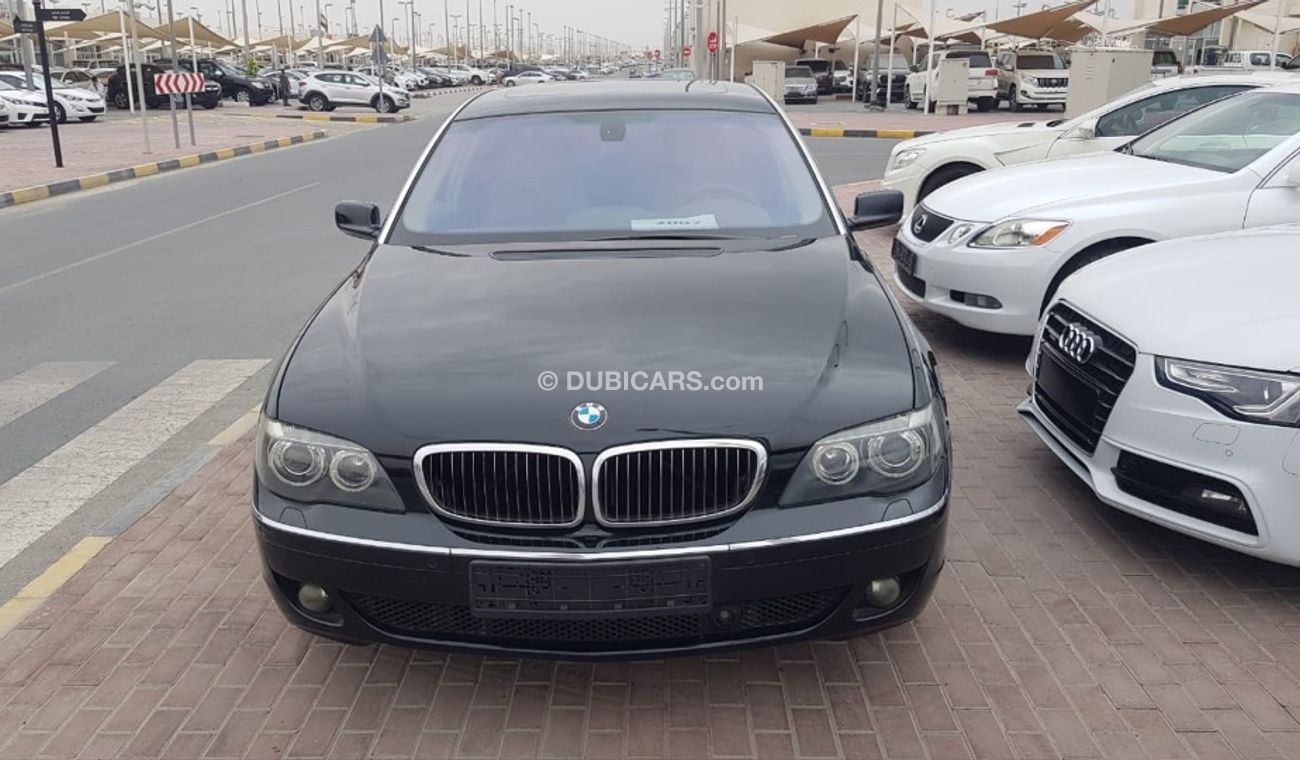 BMW 750Li Bmw 750 model 2007 GCC car prefect condition full service full option low mileage
