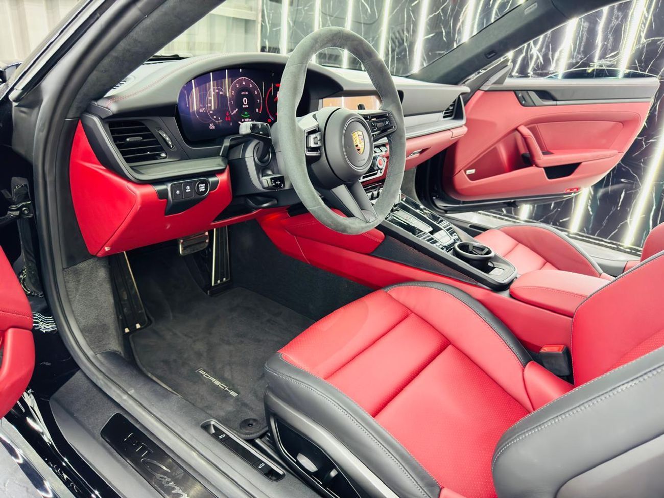 بورش 911 Carrera GTS 3.6L (532 HP) Coupe 2025 Porsche 911, 2027 Porsche Warranty, Sport Chrono Package, Very