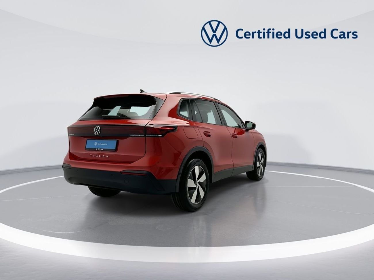 Volkswagen Tiguan Tiguan LIfe + fabric seats (REF#54467) - 28,100 AED SAVINGS from New Car