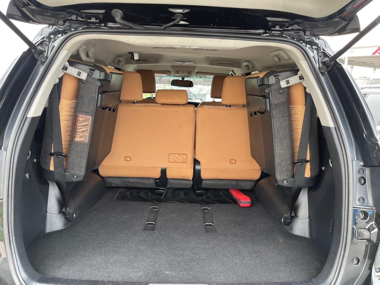 Toyota Fortuner EXR 2.7L (160 HP)