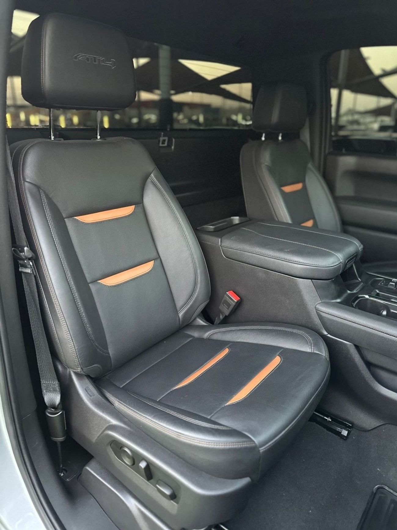 GMC Sierra 5.3L V8 AT4 Crew Cab (AWD)