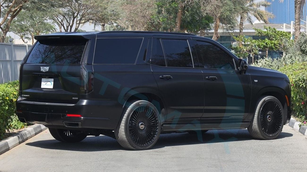 كاديلاك إسكالاد 600 Sport Platinum V8 6.2L 5000Km 2025 With 3 Years Or 100,000 Km Warranty