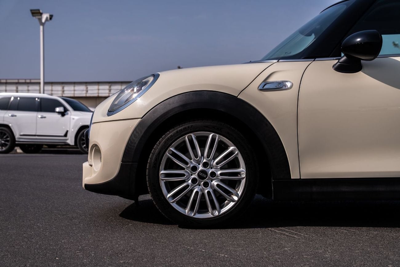 ميني كوبر إس GCC Specs 2014  Low Mileage Perfect Condition 2.0L Turbo 4 Cylinders