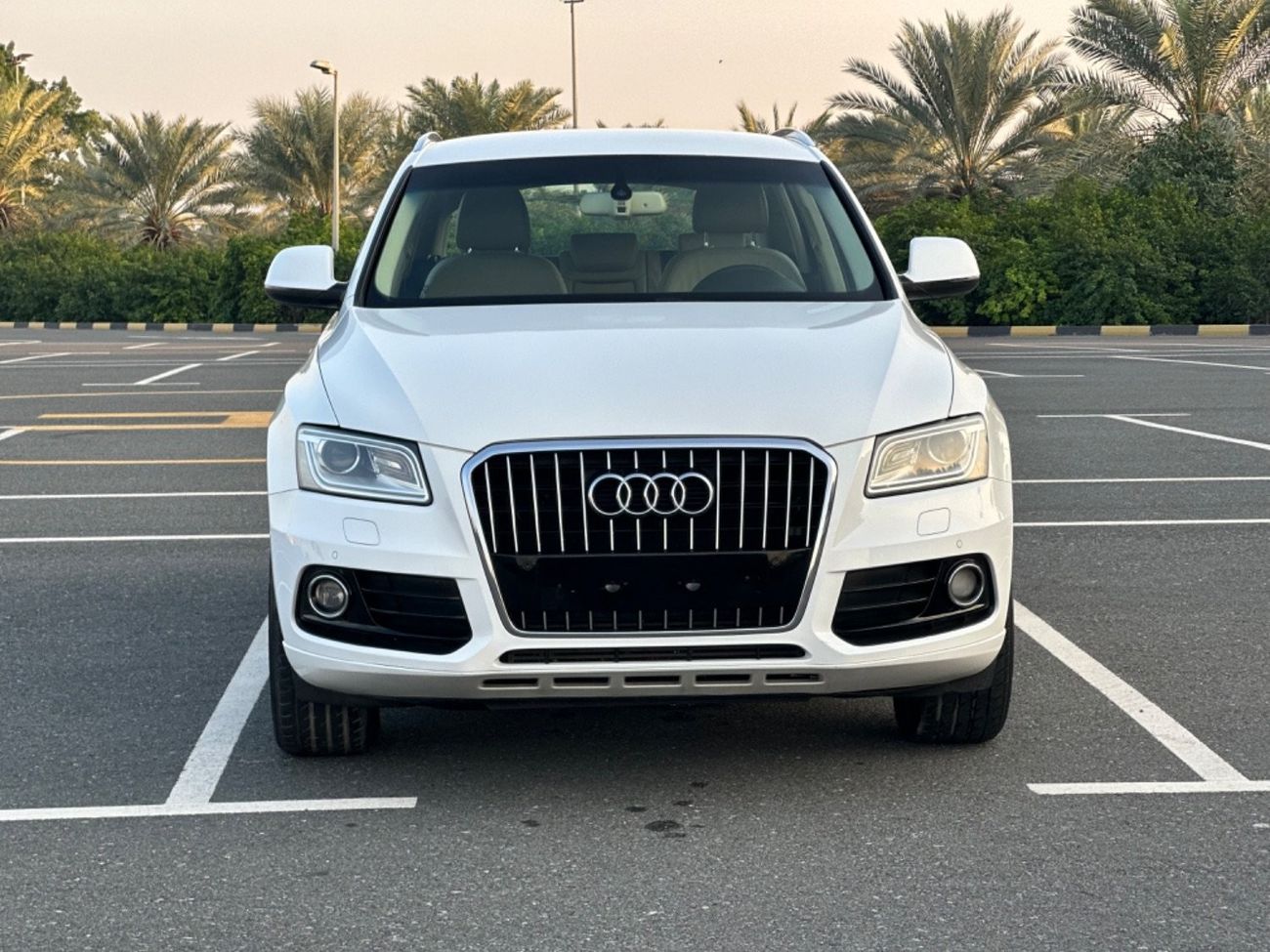 أودي Q5 S-لاين موديل 2014  خليجي حاله ممتازه جدااا من الداخل والخارج