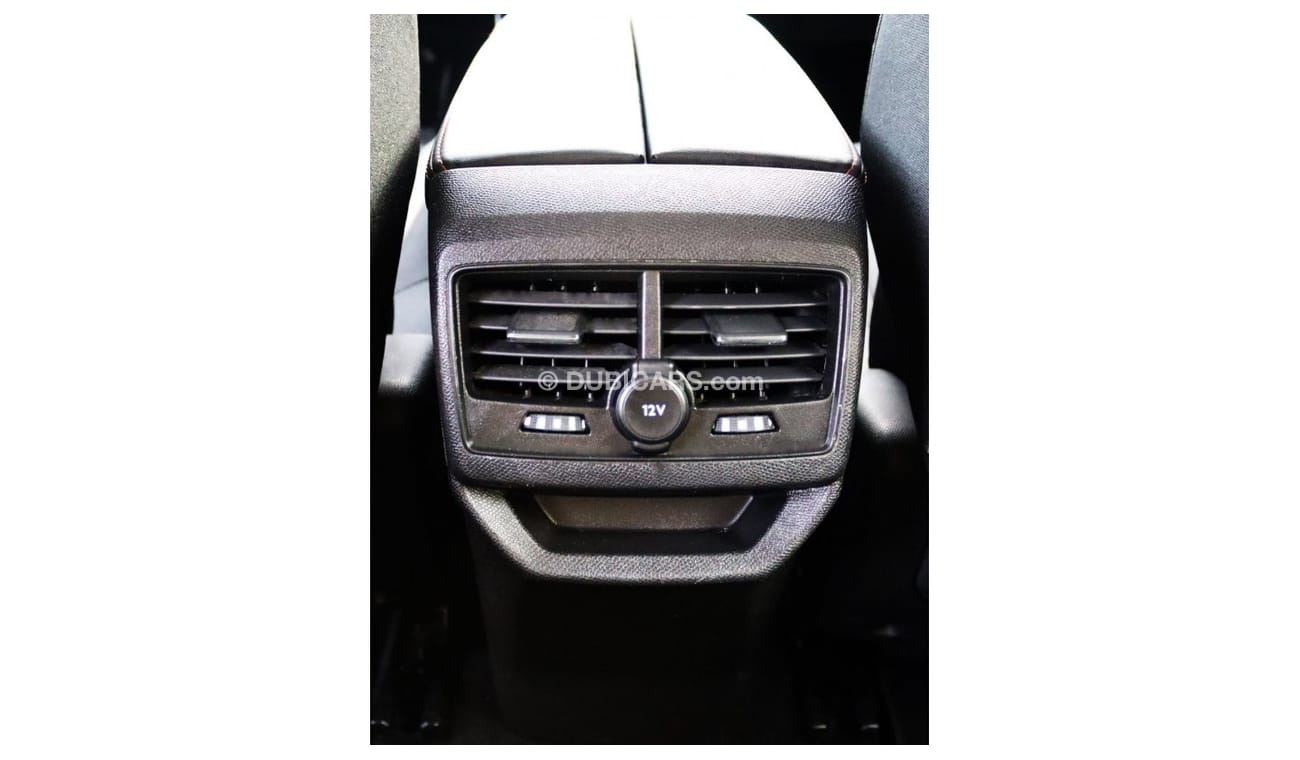 Peugeot 3008 Active Peugeot 3008 GCC 2020 in excellent condition