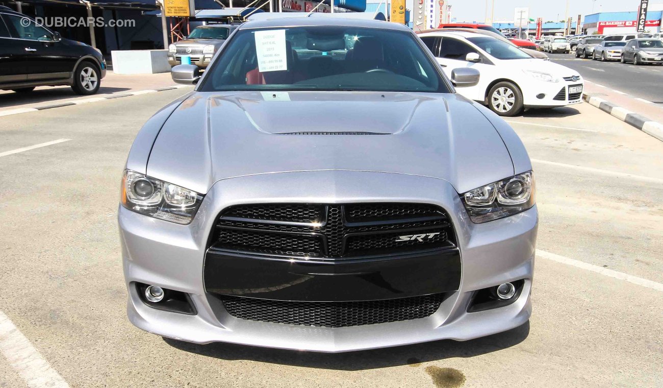 Dodge Charger SRT8 HEMI 6.4L