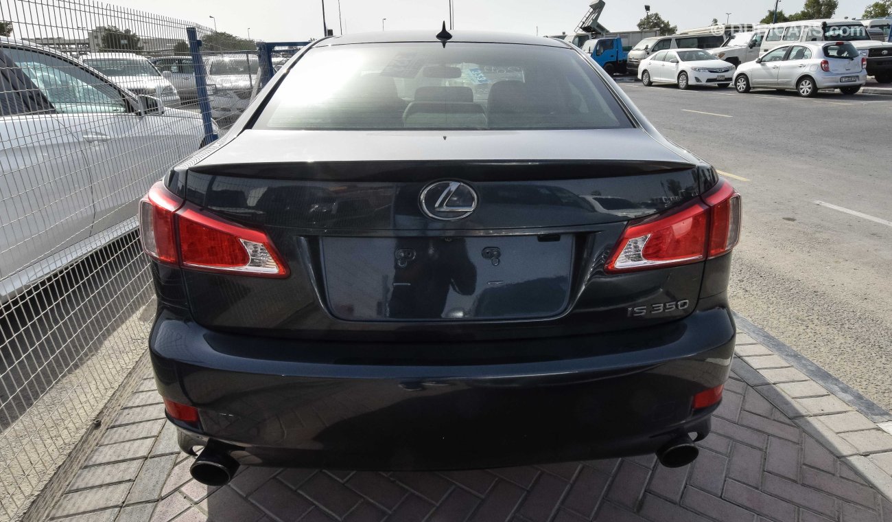 Lexus IS350