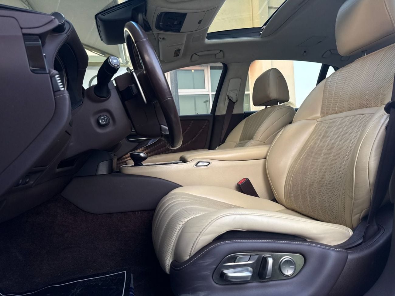 Lexus LS500 TITANIUM