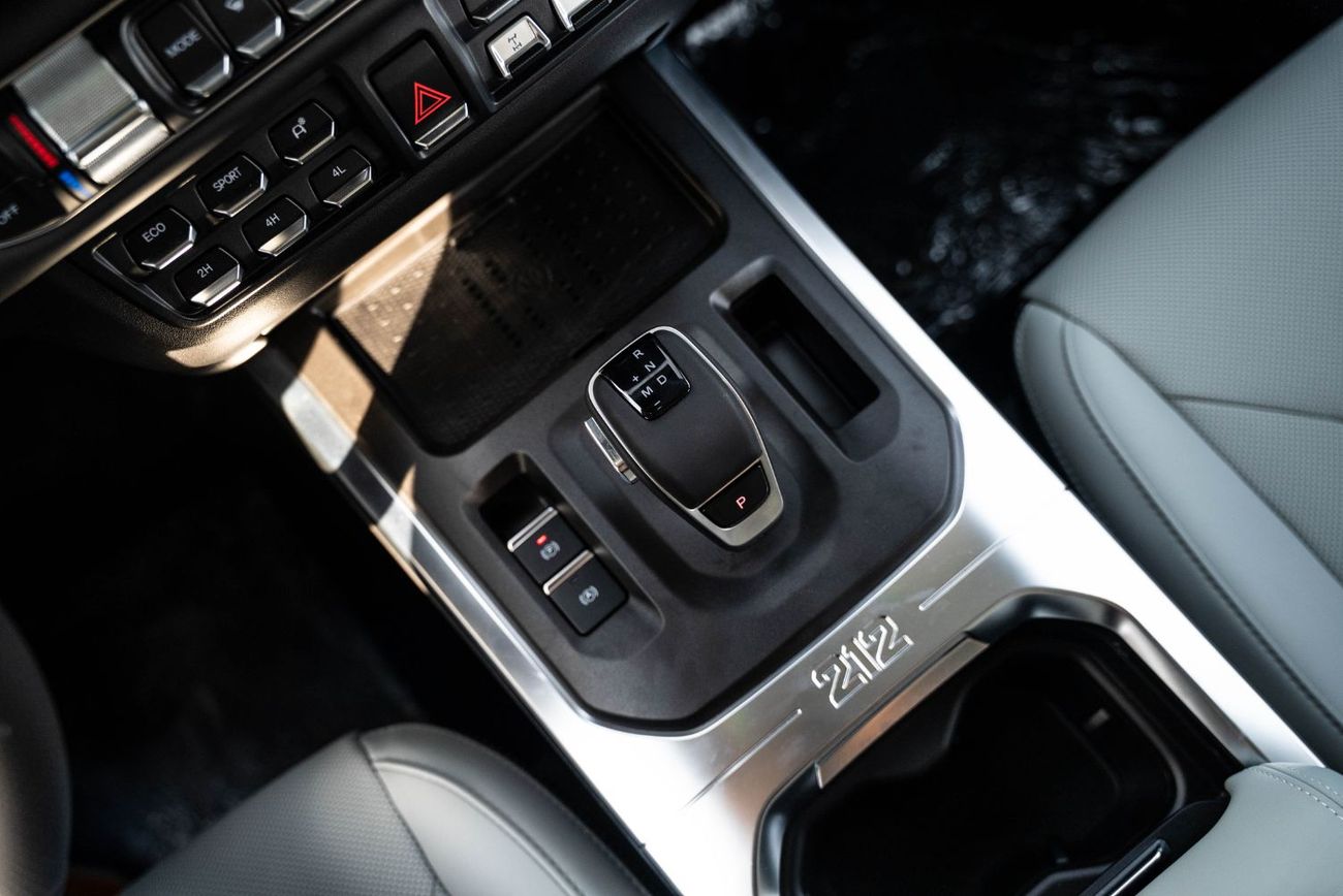 باو 212 T01 Adventurer GCC Specs 2.0L Turbo 4 Cylinders 2026 Brand New