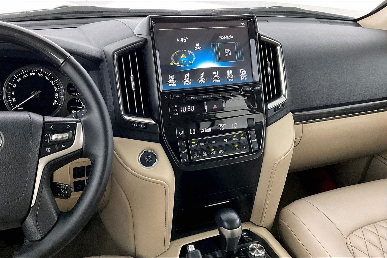 تويوتا كورولا XLI | ضمان مجاني لمدة عام | 0 دفعة أولى