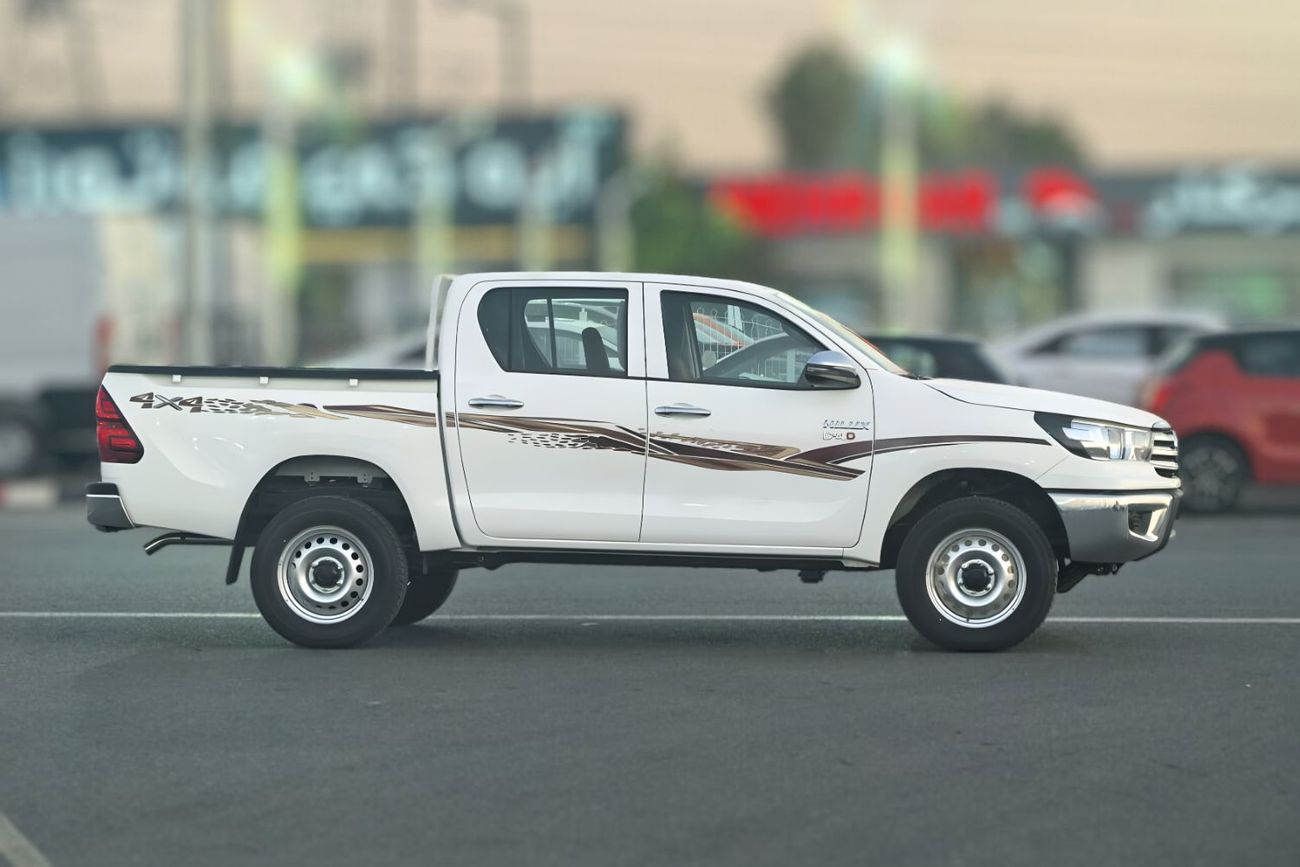 Toyota Hilux TOYOTA HILUX SC 2.7L PETROL 4WD 2026