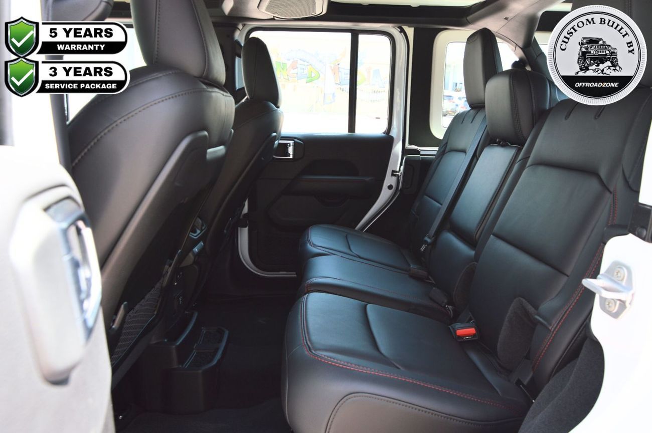 Jeep Wrangler Unlimited Rubicon 3.6L / 5 Years Dealer Warranty and 3 Years Dealer Service