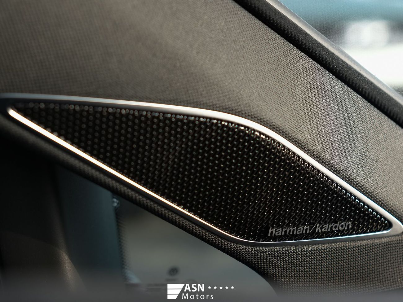 Volkswagen Golf R-Line Black Package Full Edition 2025 (Export Price)