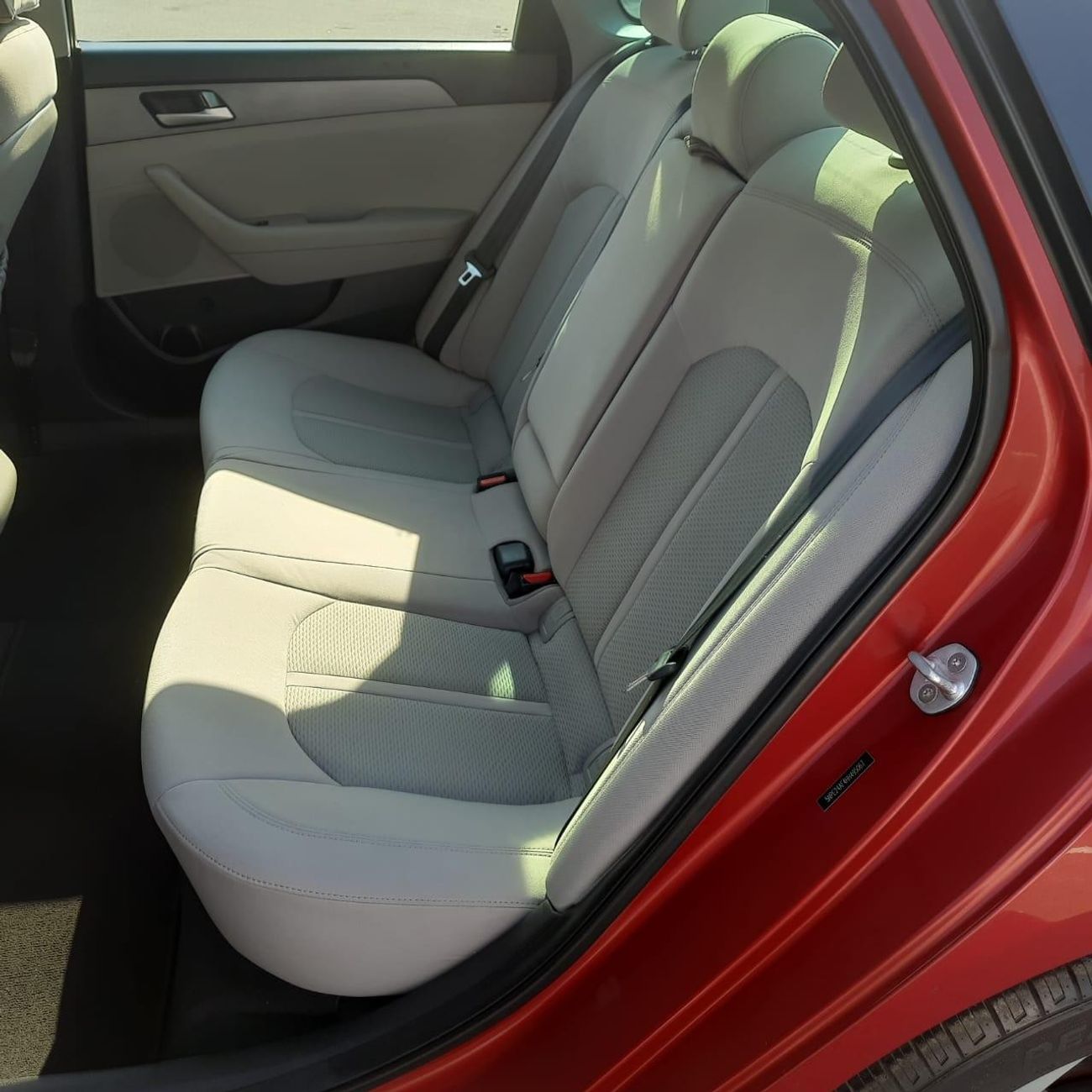 Hyundai Sonata GL Hyundai Sonata Se 2017 Red 2.4L 4 vin: 5NPE24AF4HH495067   ( UAS_ SPEC) VERY GOOD CONDITION