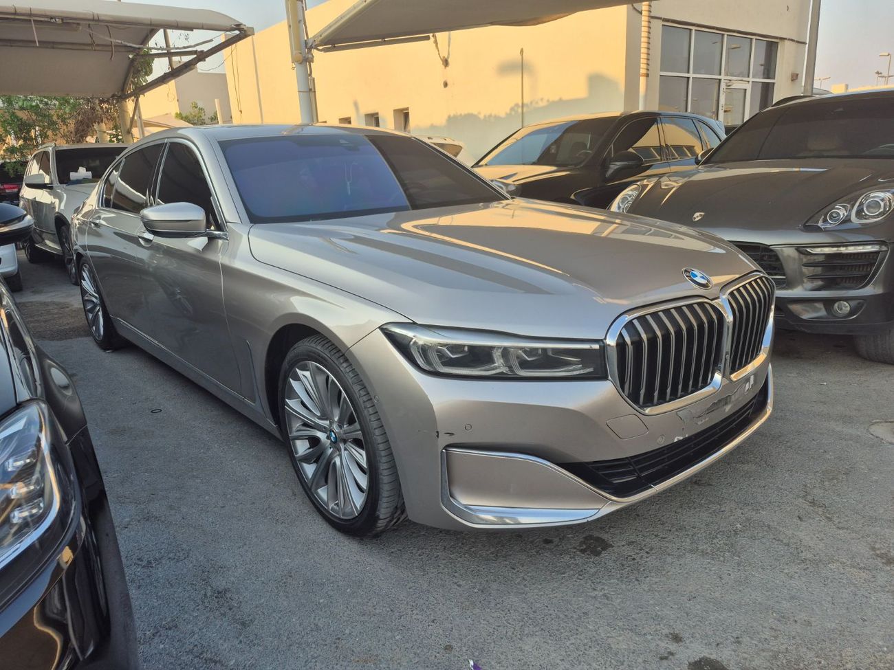 بي أم دبليو 730Li Executive 2.0L