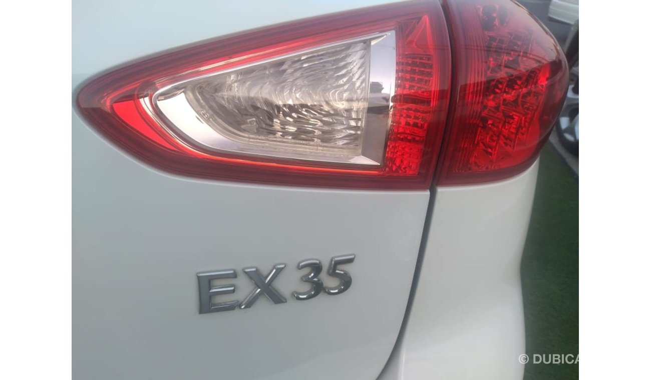 Infiniti EX35