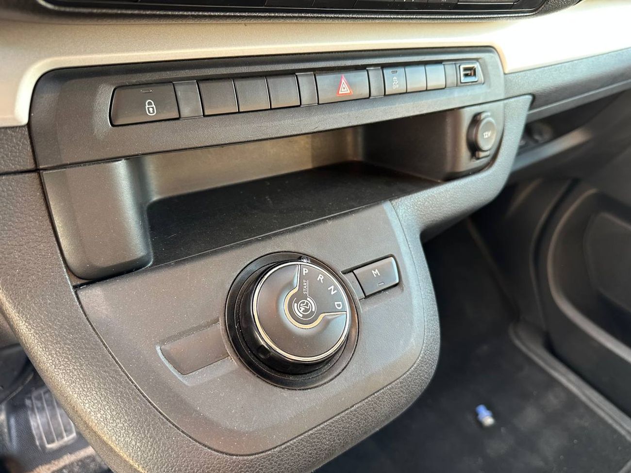 أوبل زافيرا  لايف Opel Zafira LIFE