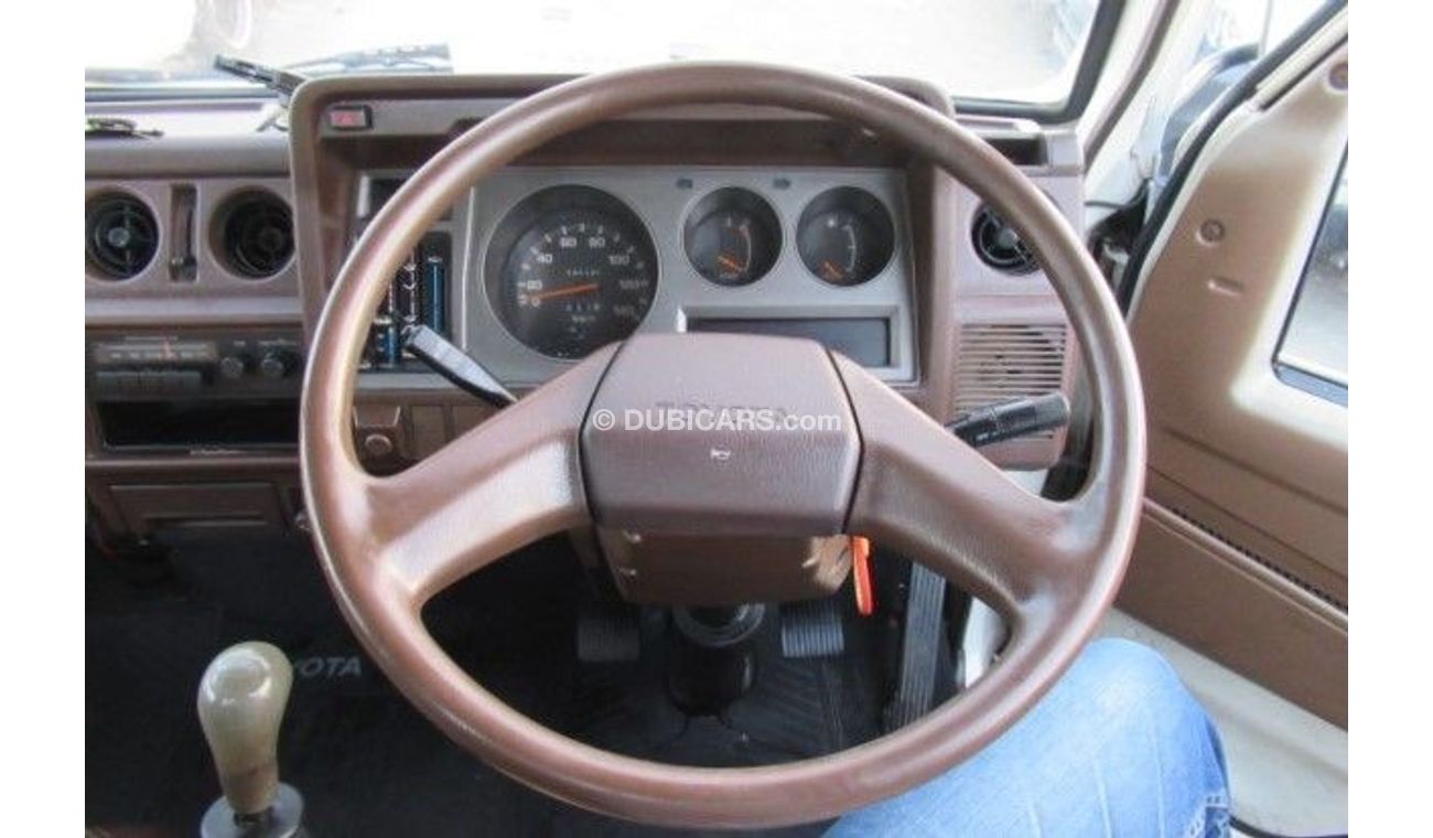 Toyota Dyna TOYOTA DYNA TRUCK RIGHT HAND DRIVE (PM1114)