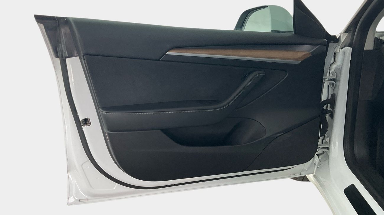 تسلا موديل 3 Standard | upto AED 20,000 Ramadan Discount | شامل الضمان | 0 ﺪﻔﻋﺓ ﺃﻮﻟﻯ