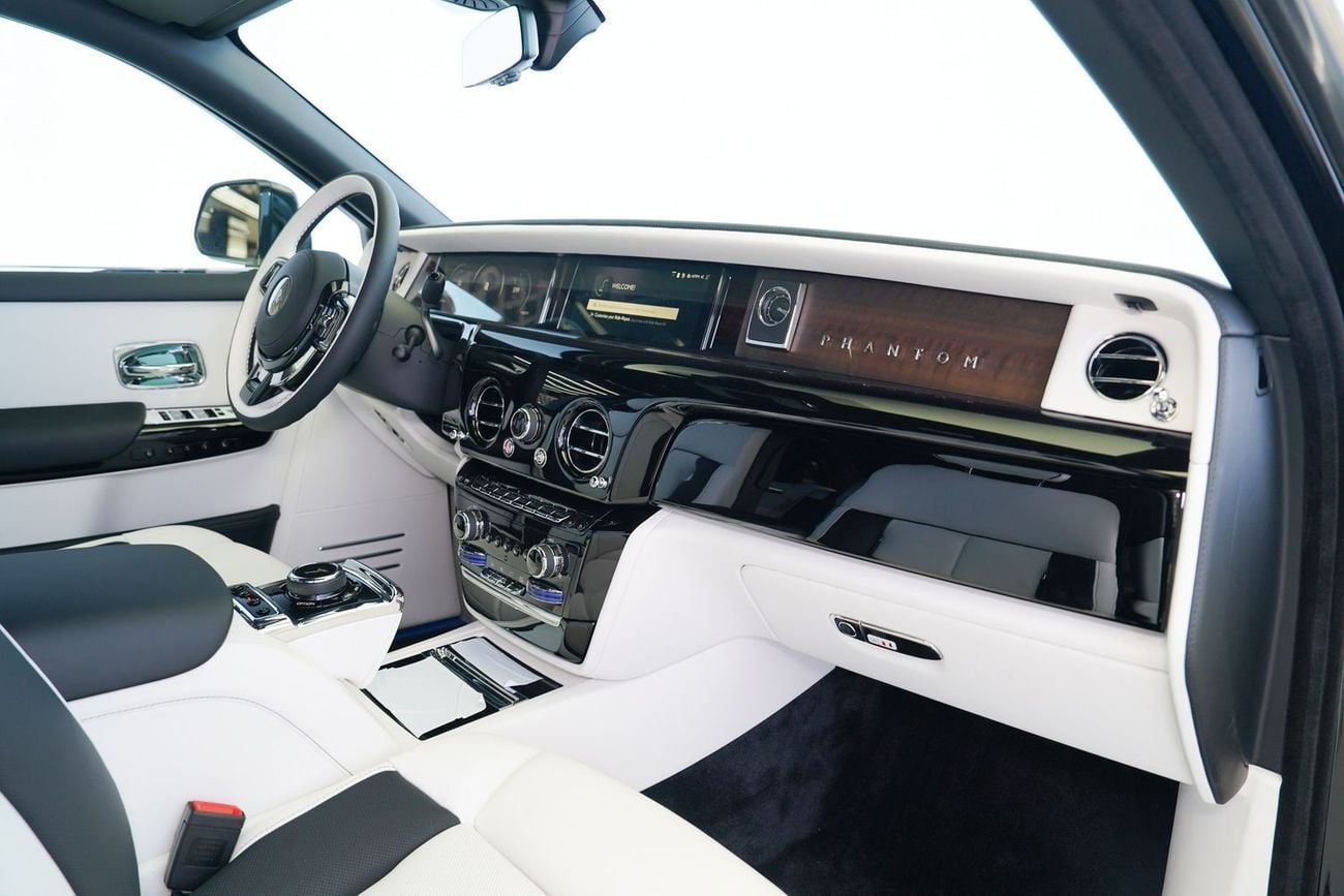 Rolls Royce Phantom EWB