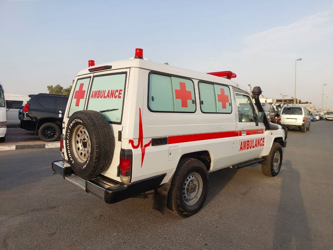 Toyota Land Cruiser TOYOTA LAND CRUISER AMBULANCE SUV RHD 2017 MODEL 4.5 L DIESEL MANUAL(PM07499)