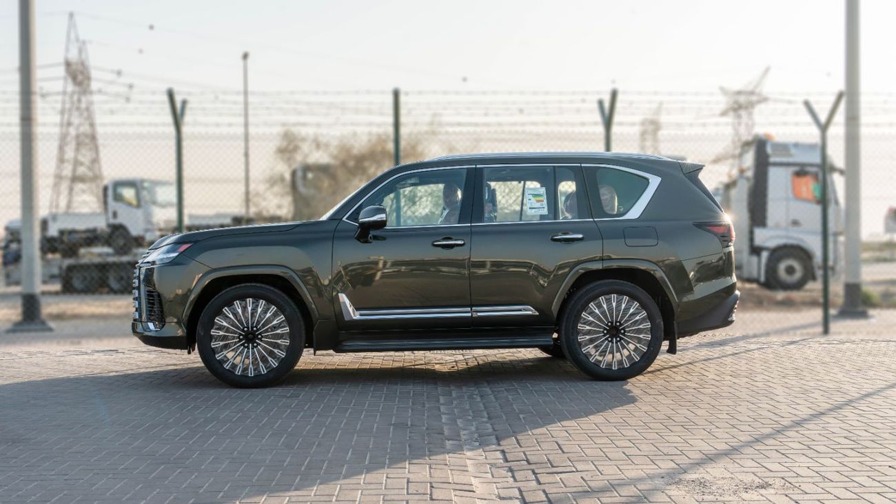 لكزس LX 700h VIP 2026 Lexus LX700h VIP 3.5L Hybrid (Green)