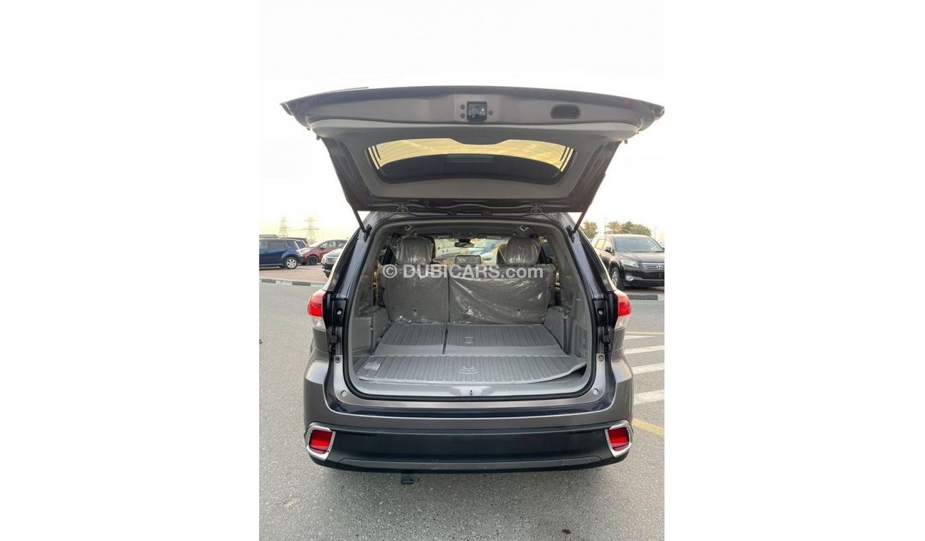 Toyota Highlander 2019 Toyota Highlander LE AWD 4X4 V6 3.5L MidOption+