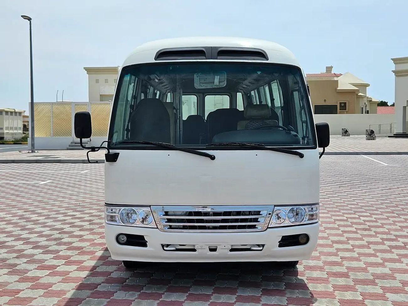 تويوتا كوستر Fresh Japan Import Immaculate Condition 30 Seater Diesel With Low KM
