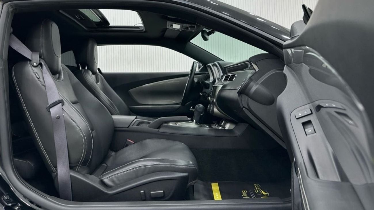 Chevrolet Camaro 2014 Chevrolet Camaro RS V6, Service History, Very Low Kms, Excellent Condition, GCC