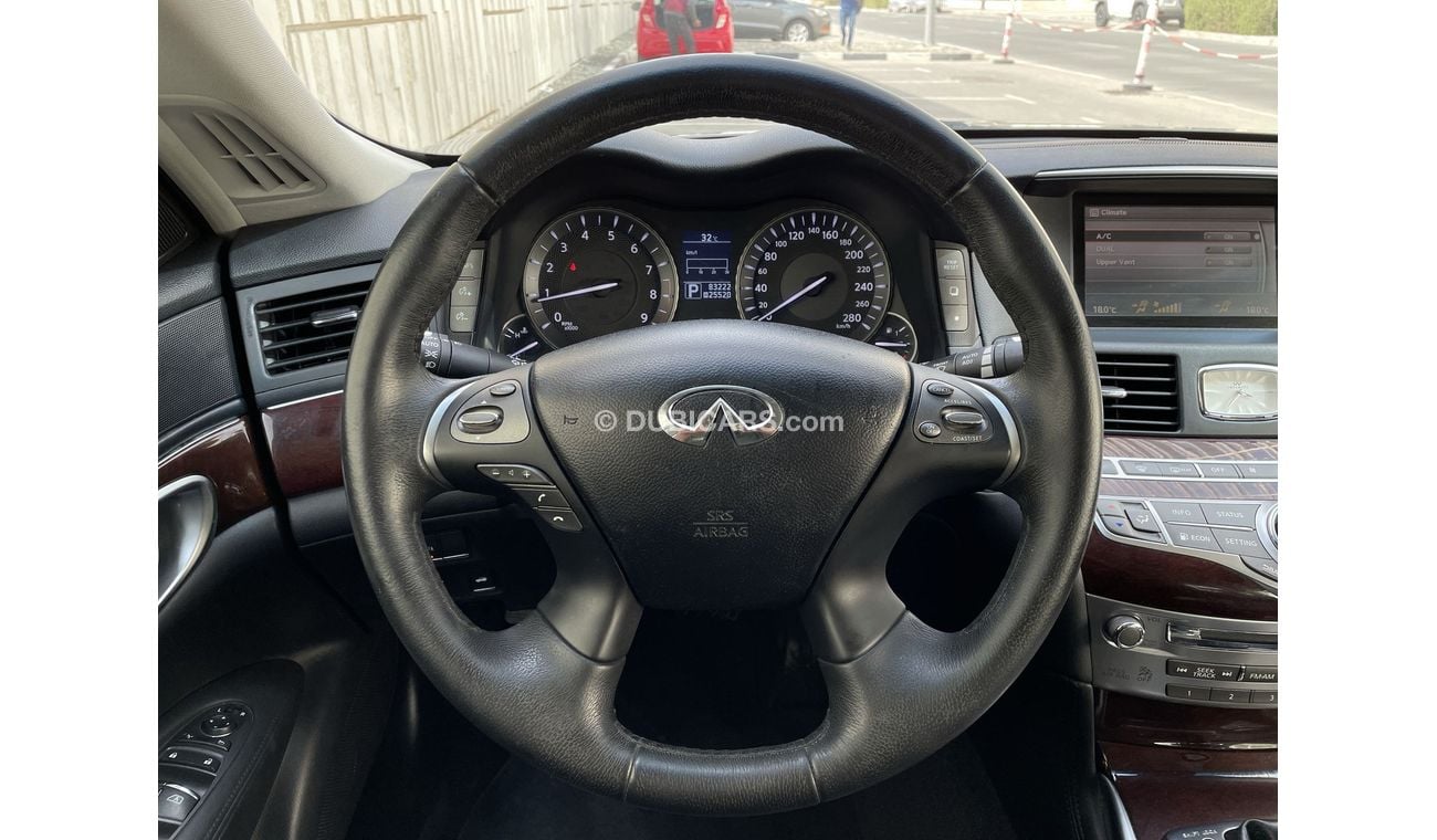 إنفينيتي Q70 LUXE 3.7 | Under Warranty | Free Insurance | Inspected on 150+ parameters