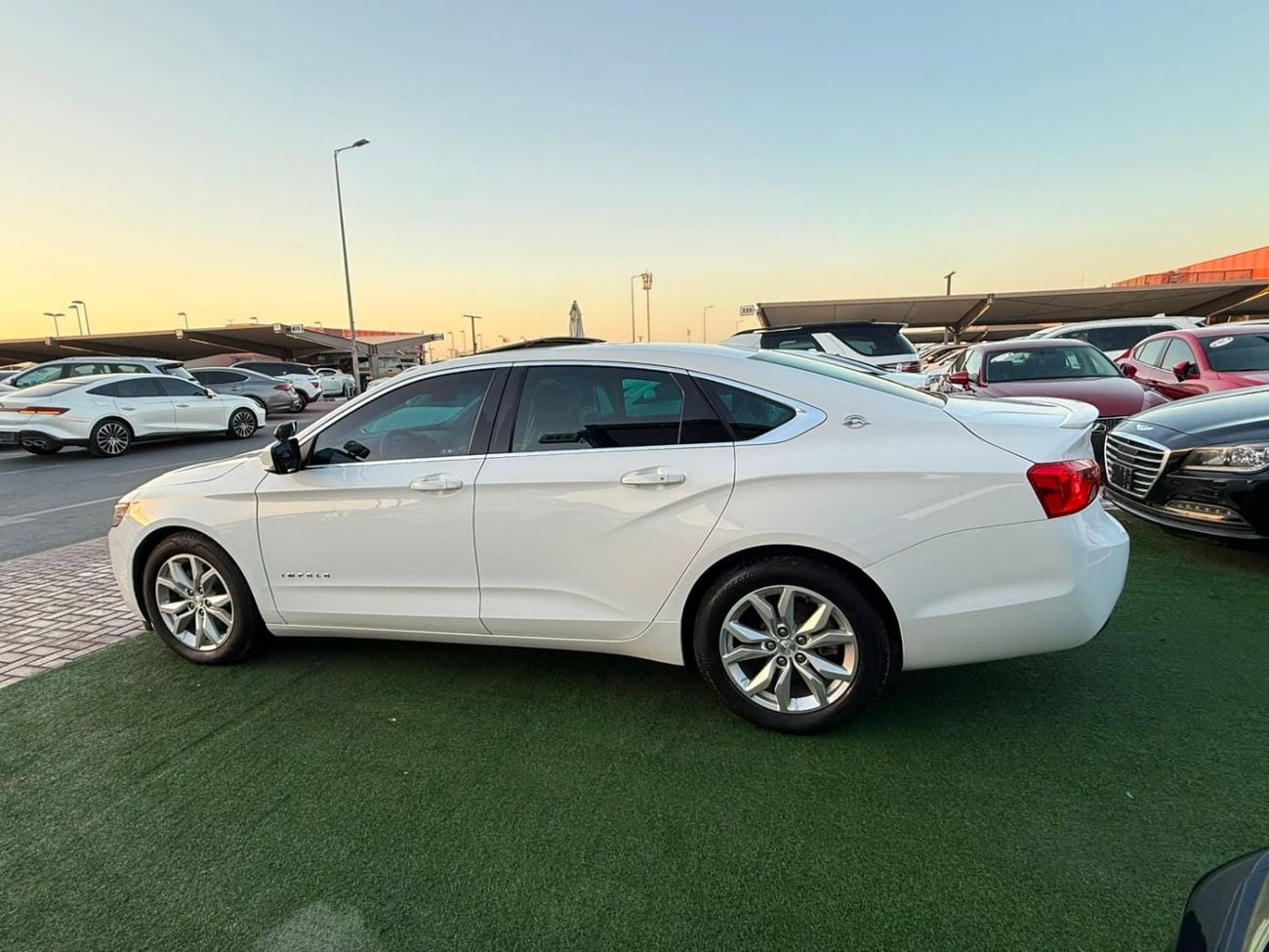Chevrolet Impala LT (NON GCC) full panoramic sunroof, 6-cylinder