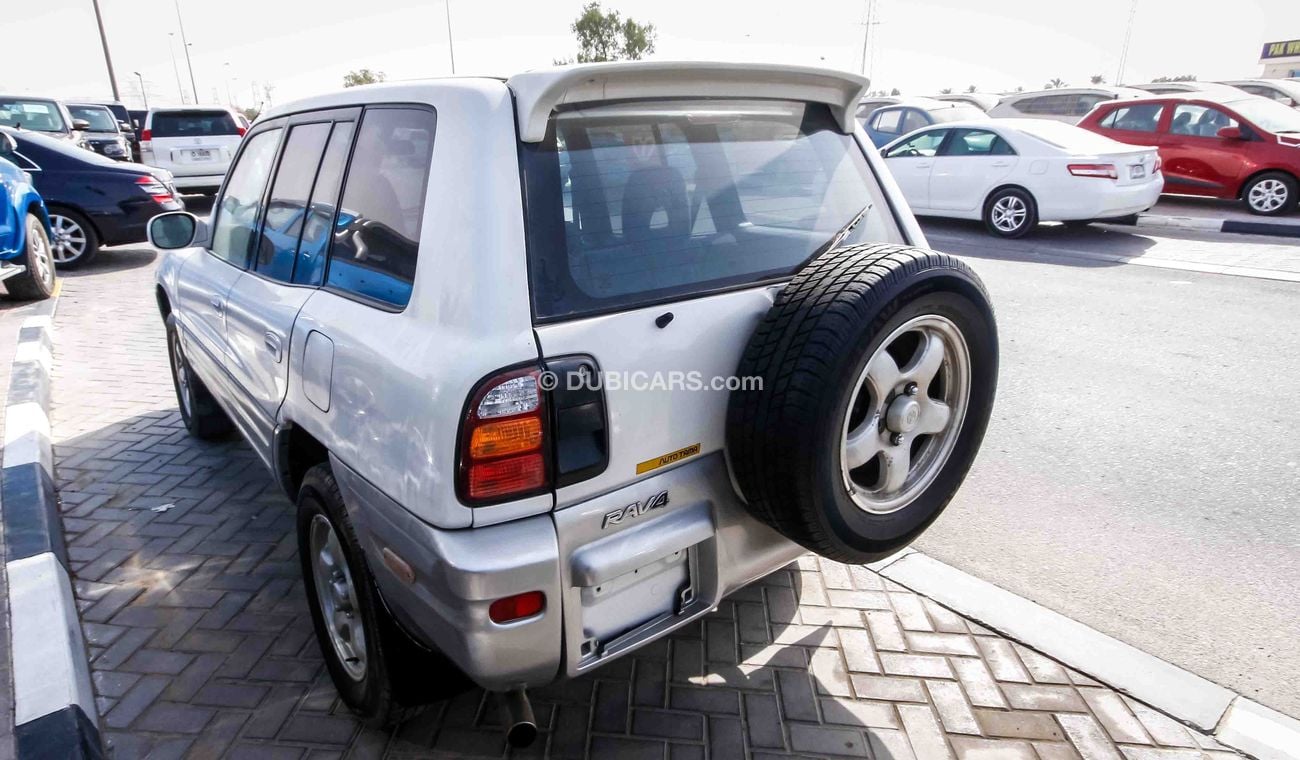 Toyota RAV4 left hand drive with sunroof