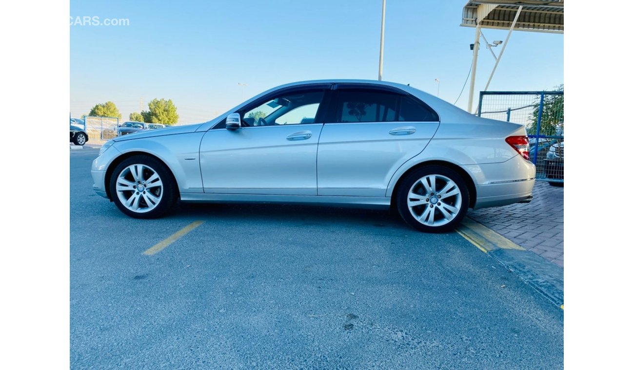 Mercedes-Benz C 300 Very Clean