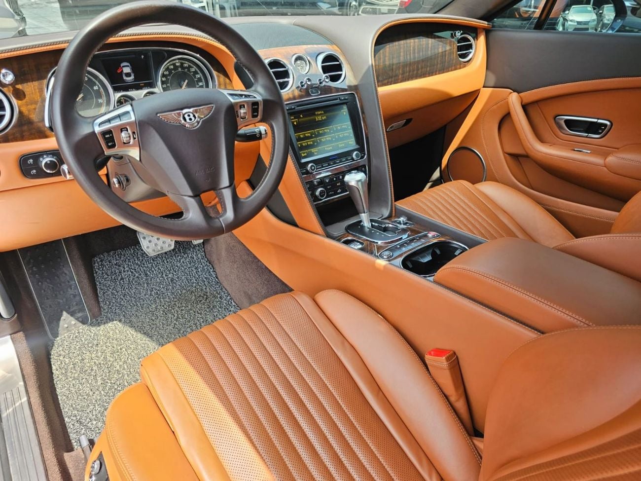 بنتلي كونتيننتال Flying Spur 6.0L