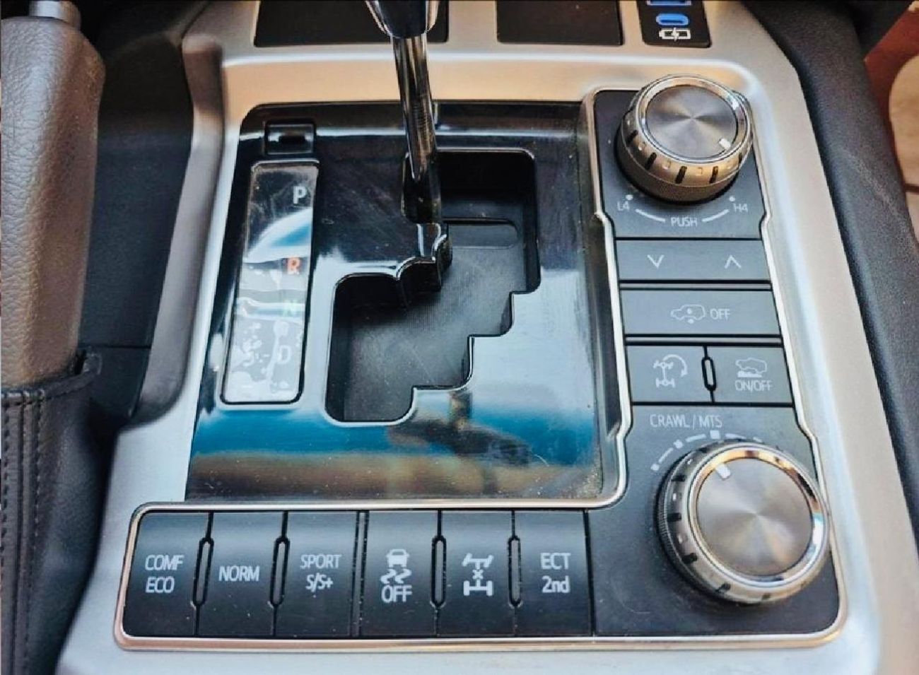 Toyota Land Cruiser Toyota landcuriser GXR V8 2015 Diesel full option top the Range