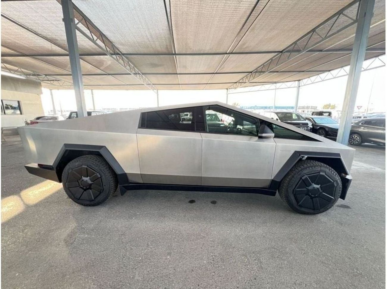 Tesla Cybertruck Tesla Cybertruck Foundatation Series 2025 Model Year