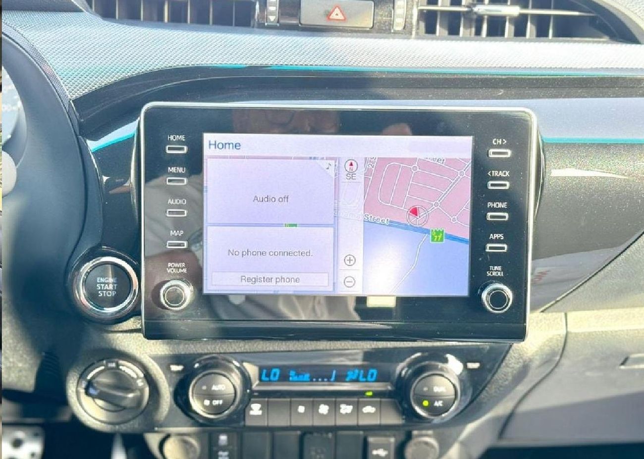 تويوتا هيلوكس 