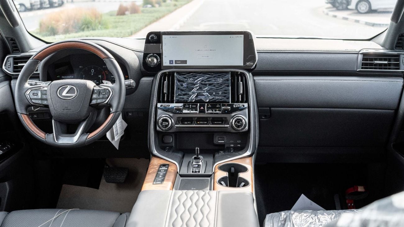 Lexus LX 700h 2025 Lexus LX700h VIP 3.5L AT Hybrid