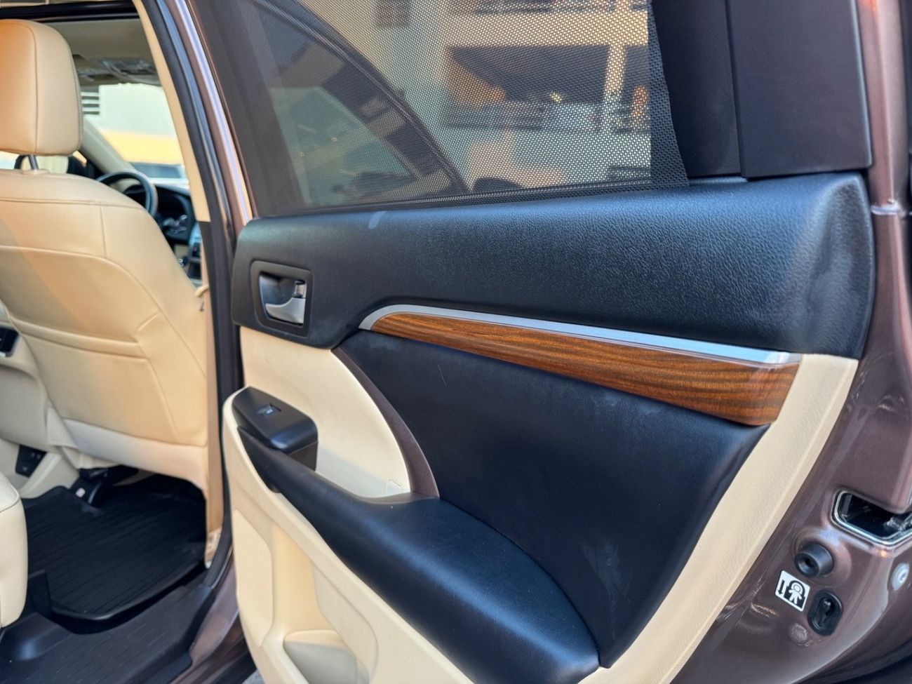 Toyota Highlander 2018 LIMITED EDITION 4x4 LOW MILEAGE FULL OPTION USA IMPORTED