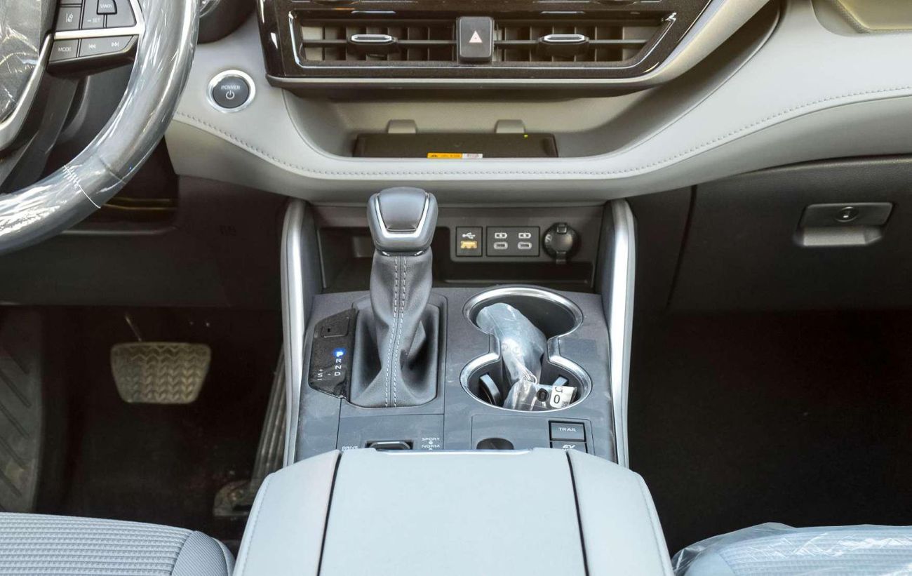 Toyota Highlander TOYOTA HIGHLANDER GLE HYBRID 2.5L FWD AT SUV 2025