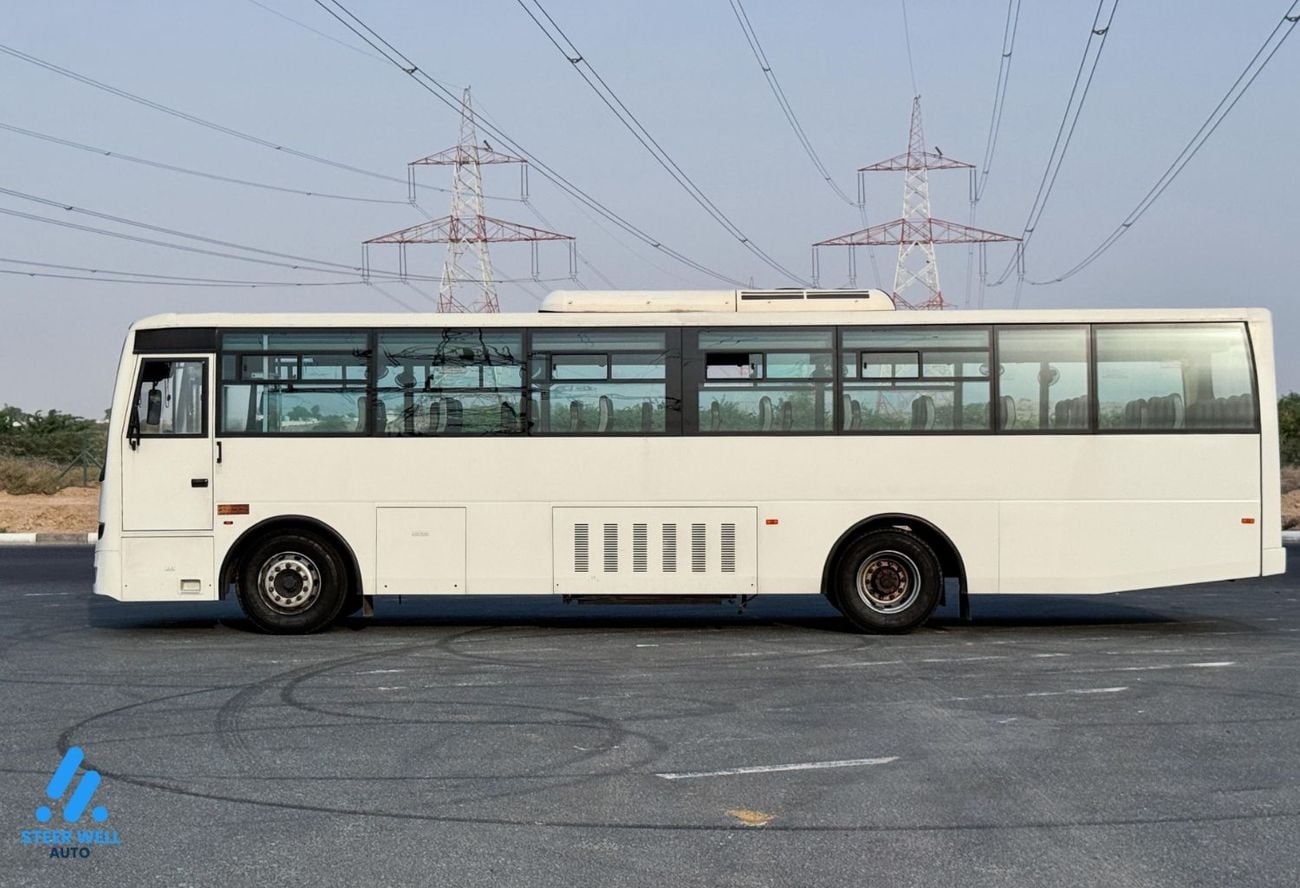 Ashok Leyland Falcon 5.7L – 64 Passenger Bus – Excellent Condition